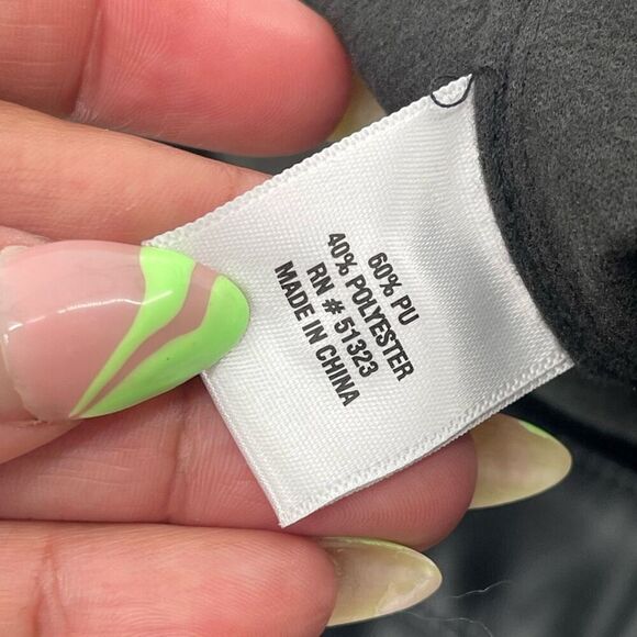 CeCe Women’s Black Faux Leather Cropped Wide Leg High Rise Pants Large NWT - Picture 11 of 13